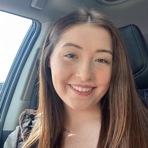 Meet your Posher, Michaela